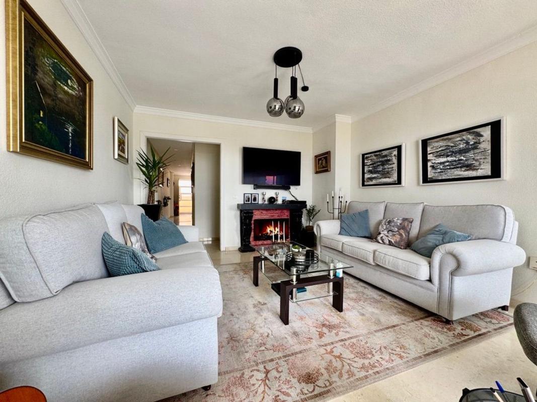 Продажа дуплекса на Dúplex en Calle San Juan, 26, Arroyo de la Miel, Benalmádena, Бенальмадена photo 2