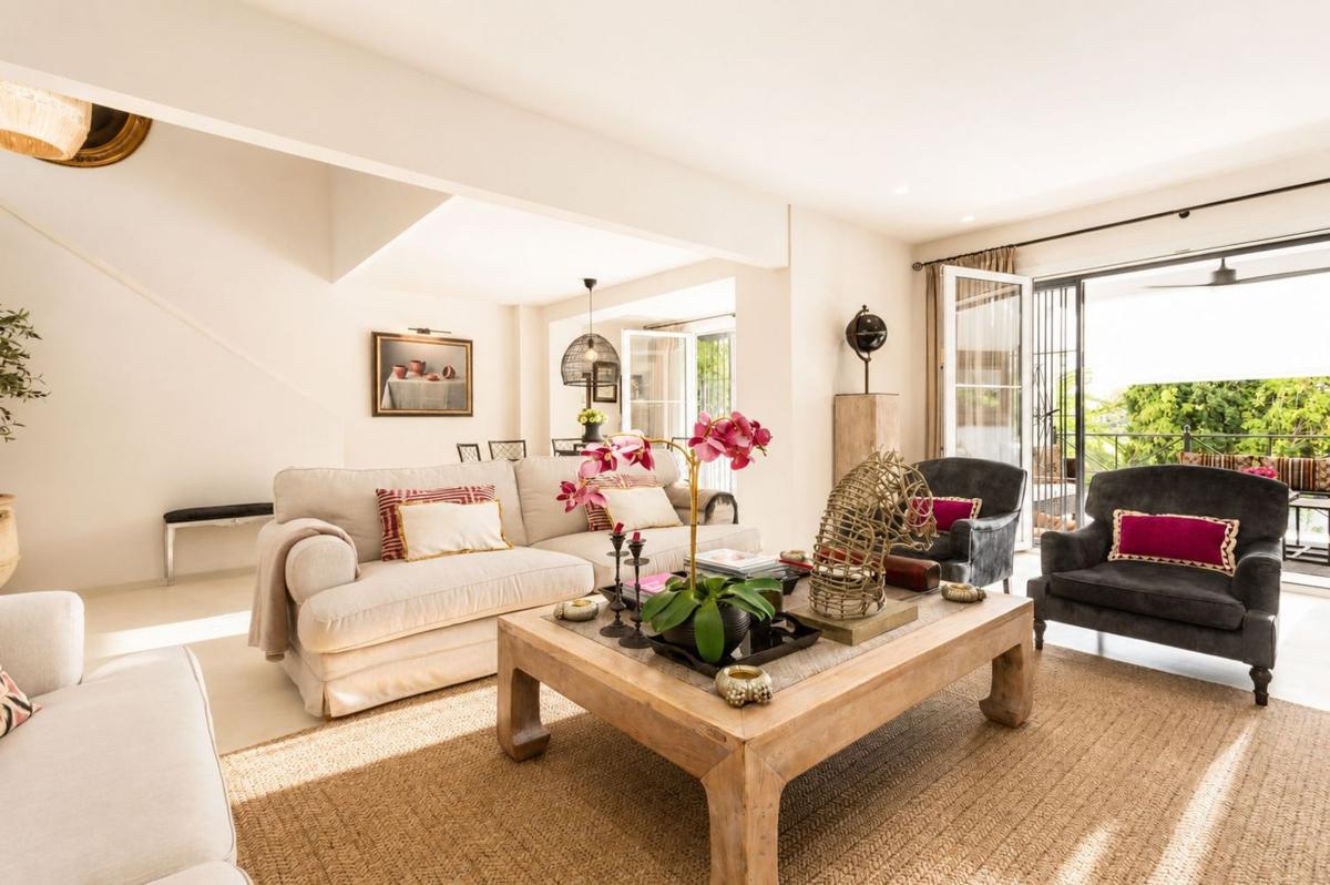 Sprzedaż szeregowego domku w Chalet adosado en Guadalmina Alta, Marbella , Marbella photo 3