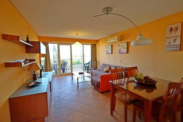 Venta de piso en Piso en Avenida Carlota Alessandri, La Carihuela - Los Nidos, Torremolinos, Torremolinos
 photo 4