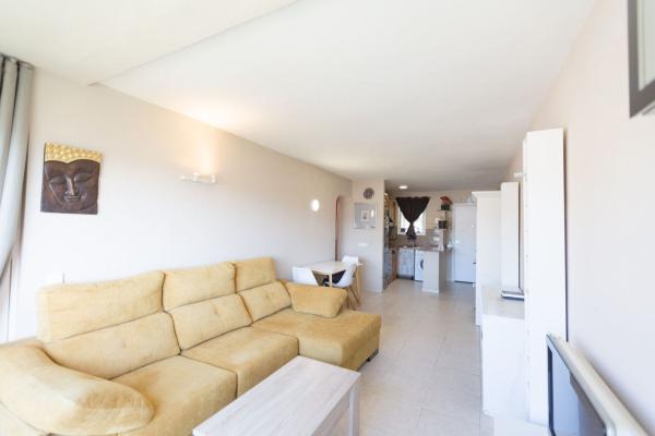 Продажа квартиры на Piso en Calle Miguel de Unamuno, Las Brisas, Marbella, Марбелла
photo 1