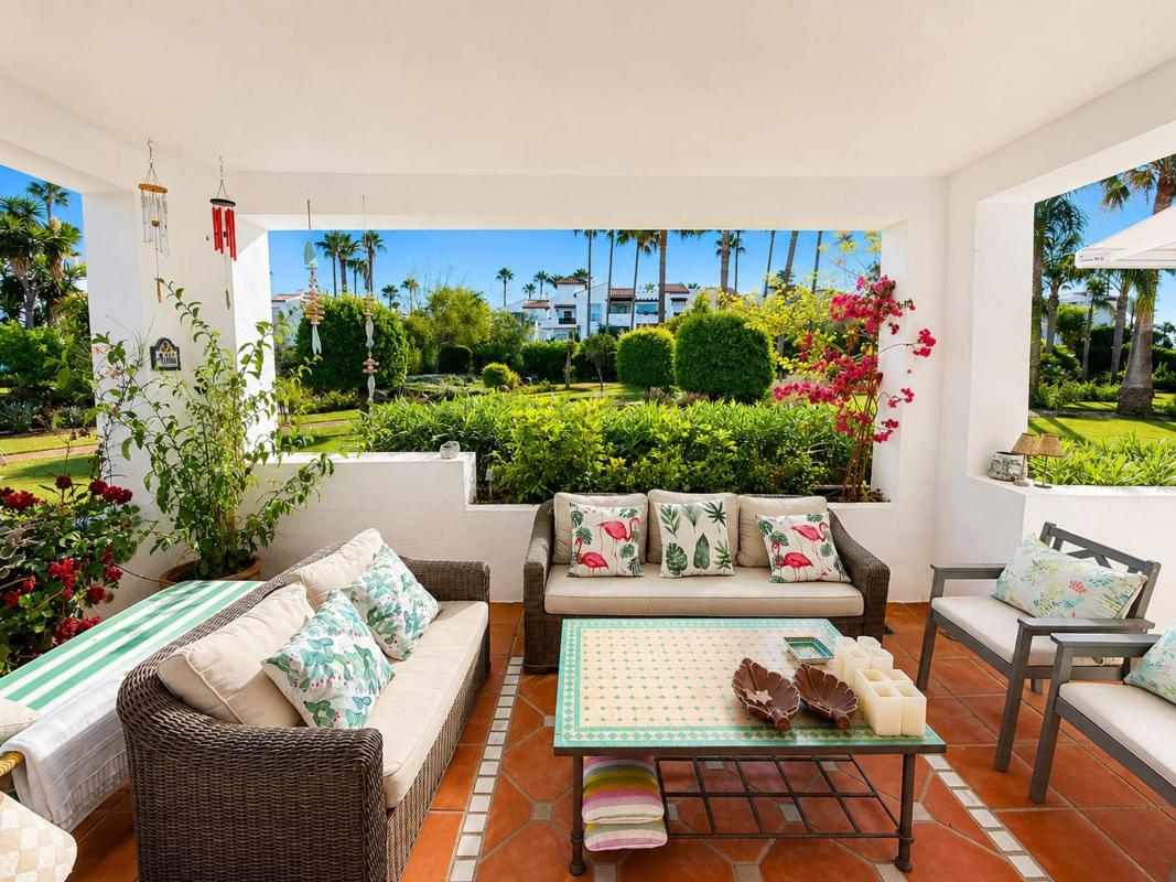 Venta de piso en Piso en Calle Trajano, Villacana - Costalita - Saladillo, Estepona, Estepona
photo 2