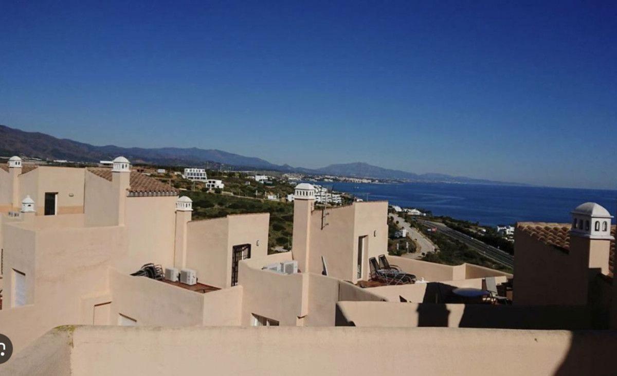 Продажа квартиры на Piso en Lugar Urbanizacion Estrella de la Bahia, 4 p, Bahía de Casares, Casares, Касарес
 photo 2