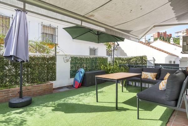 Chalet adosado en Travesía del Colorado, Playamar - Benyamina, Torremolinos photo 3