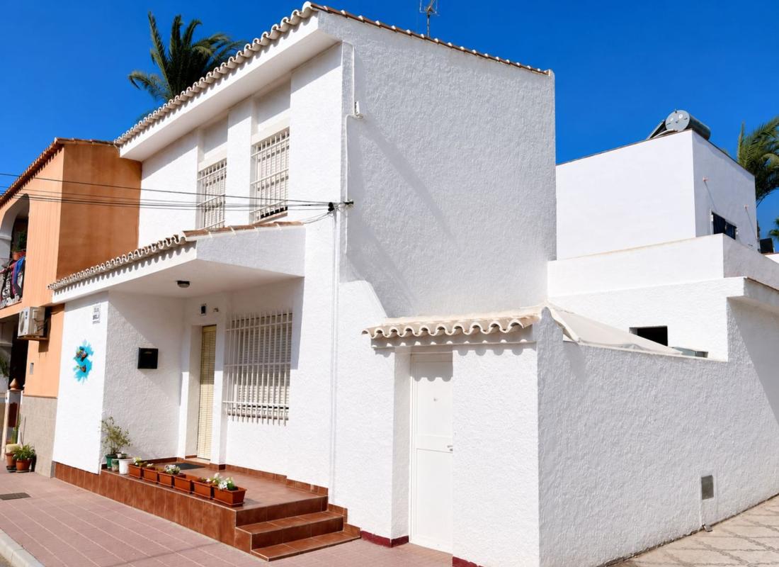 Properties for sale and rent in Spain photo 2