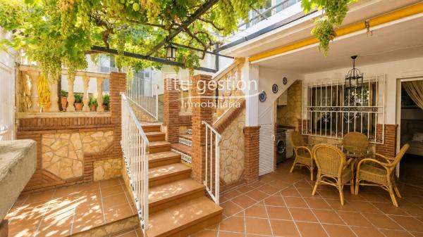 Chalet adosado en Periana photo 1
