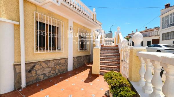 Chalet adosado en Periana thumbnail 3