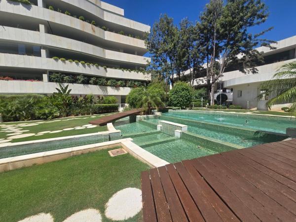 Продажа квартиры на Piso en a Cañas-f Rodeo, Puerto Banús, Marbella, Марбелла
 photo 1