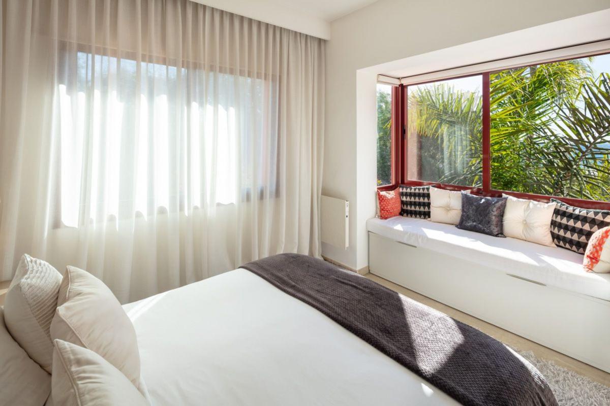 Venta de ático en Ático en Avenida del Gaviero, 11, Las Chapas-Alicate Playa, Marbella, Marbella photo 4