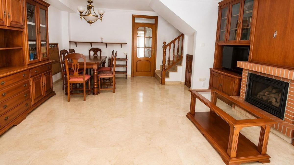 Sale of townhouse in Chalet adosado en Valdeolletas-Las Cancelas-Xarblanca, Marbella , Marbella photo 4