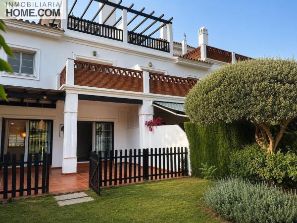 Chalet adosado en Carretera Lauro Golf, Buenavista-Lauro Golf, Alhaurín de la Torre thumbnail 1