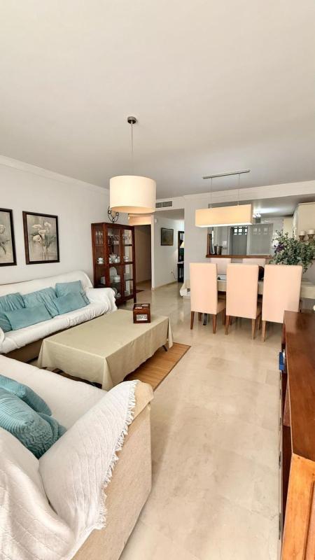 Venta de piso en Piso en Avenida España, Puerto de Estepona, Estepona, Estepona
 photo 4