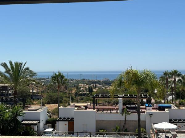 Chalet adosado en Calle Sand, 58, Santa Clara, Marbella photo 1