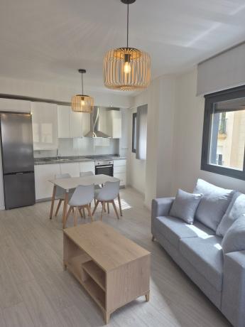 Venta de piso en Piso en Calle Gran Cardenal, 3, Ayuntamiento, Torremolinos, Torremolinos
photo 1