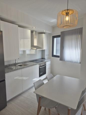 Venta de piso en Piso en Calle Gran Cardenal, 3, Ayuntamiento, Torremolinos, Torremolinos
thumbnail 2