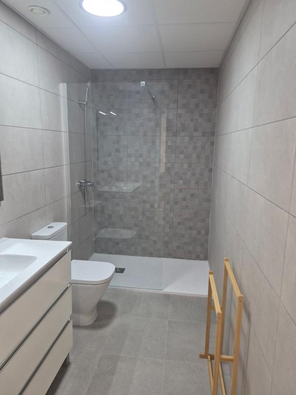 Venta de piso en Piso en Calle Gran Cardenal, 3, Ayuntamiento, Torremolinos, Torremolinos
photo 3