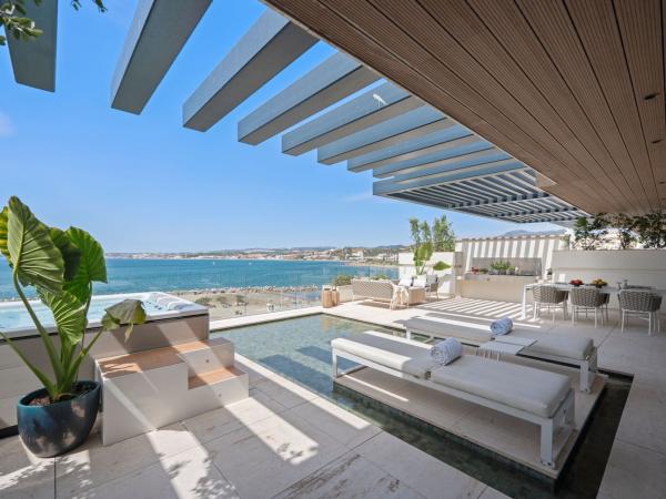 Venta de piso en Piso en Avenida del Carmen, Seghers, Estepona, Estepona
photo 1