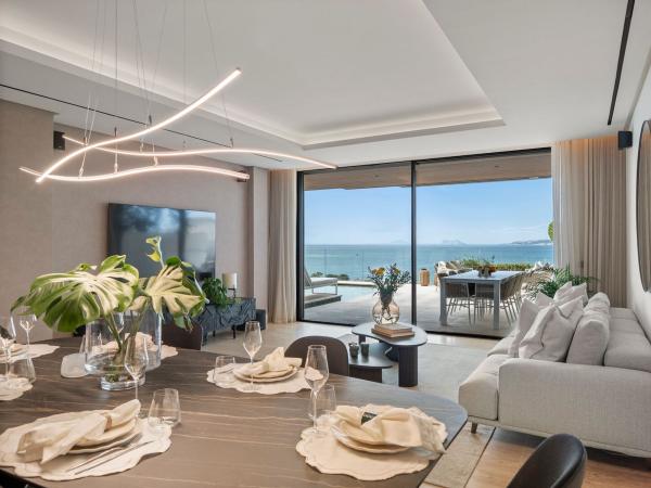 Venta de piso en Piso en Avenida del Carmen, Seghers, Estepona, Estepona
thumbnail 3