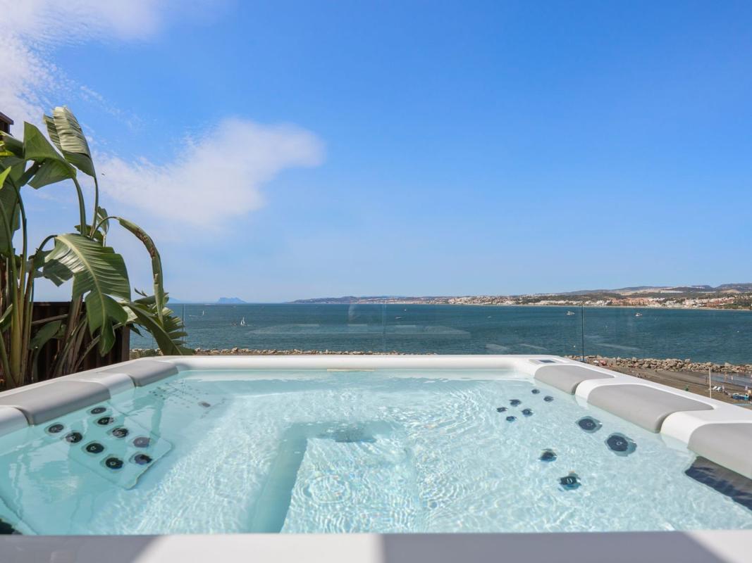 Продажа квартиры на Piso en Avenida del Carmen, Seghers, Estepona, Эстепона
 photo 4