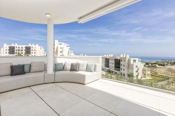 Sale of flat in Piso en Los Pacos, Fuengirola, Fuengirola
thumbnail 3
