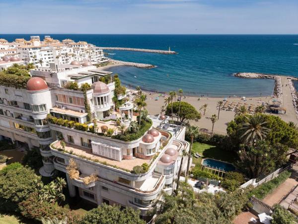 Venta de piso en Piso en Avenida José Banús, Puerto Banús, Marbella, Marbella
thumbnail 3