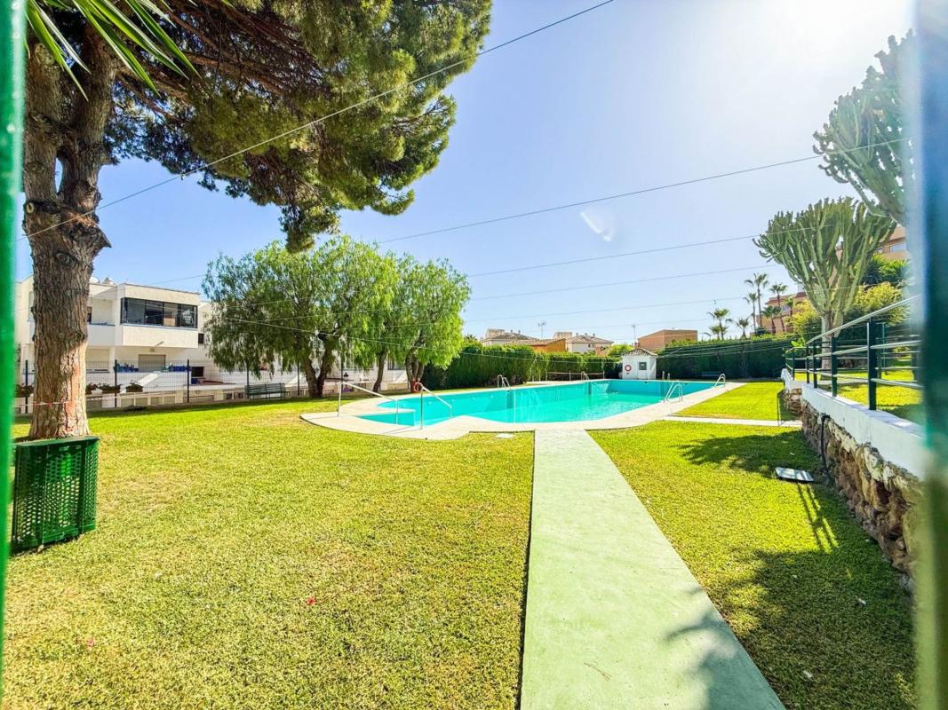 Venta de piso en Piso en Calle Kai Alde, Puerto de Estepona, Estepona, Estepona
photo 2
