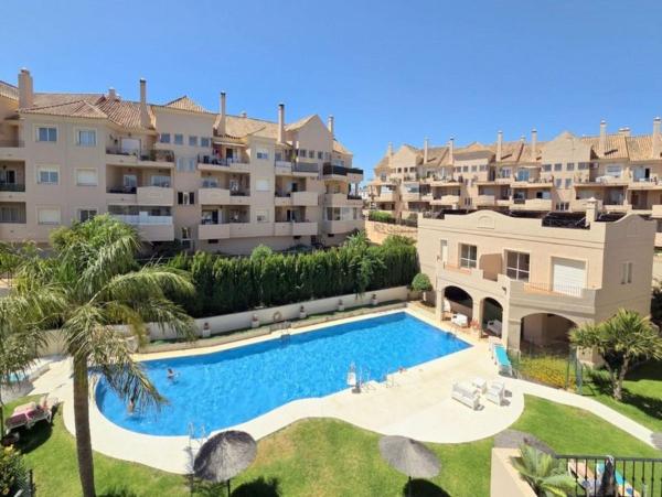 Sale of flat in Piso en Duqesa Fairways, La Duquesa, Manilva, Manilva
photo 1