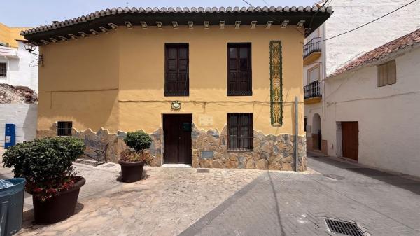 Chalet adosado en Monda photo 3