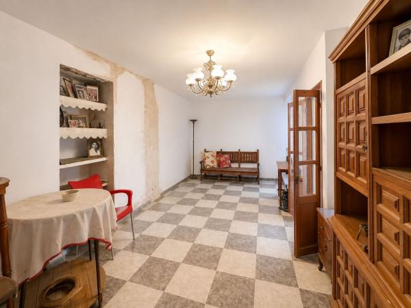 Chalet adosado en Casco Antiguo, Marbella thumbnail 3