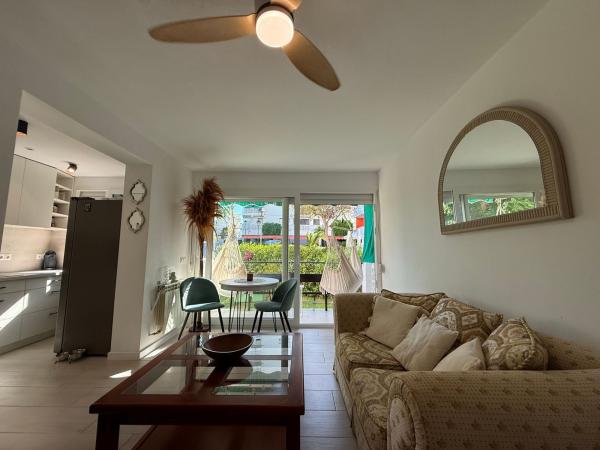 Venta de piso en Piso en CL Martinete, 14, Sotoserena, Estepona, Estepona
photo 1