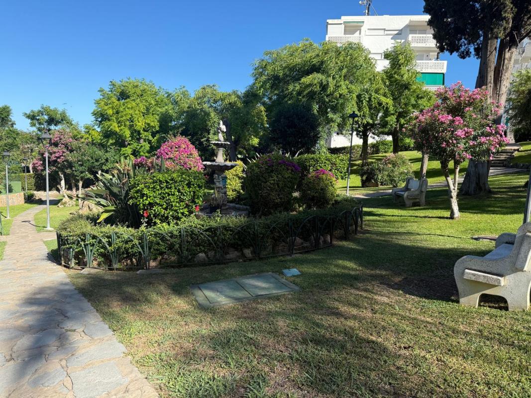 Venta de piso en Piso en CL Martinete, 14, Sotoserena, Estepona, Estepona
photo 2