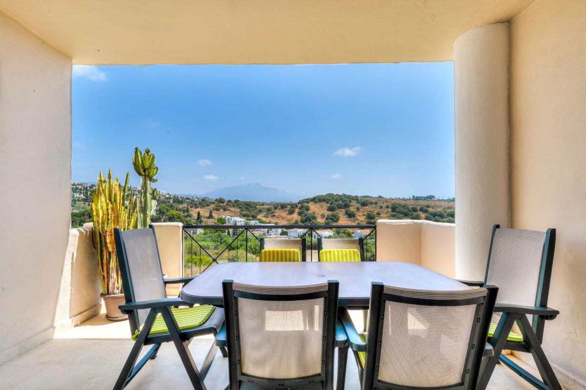 Venta de piso en Piso en Hinojo, 2, Bel-Air, Estepona, Estepona
 photo 2