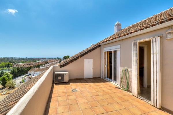 Продажа квартиры на Piso en Hinojo, 2, Bel-Air, Estepona, Эстепона
thumbnail 3