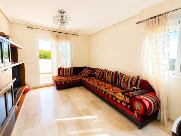 Продажа квартиры на Piso en Calle Ciudad de Ceuta, Arroyo de la Miel, Benalmádena, Бенальмадена
 photo 4