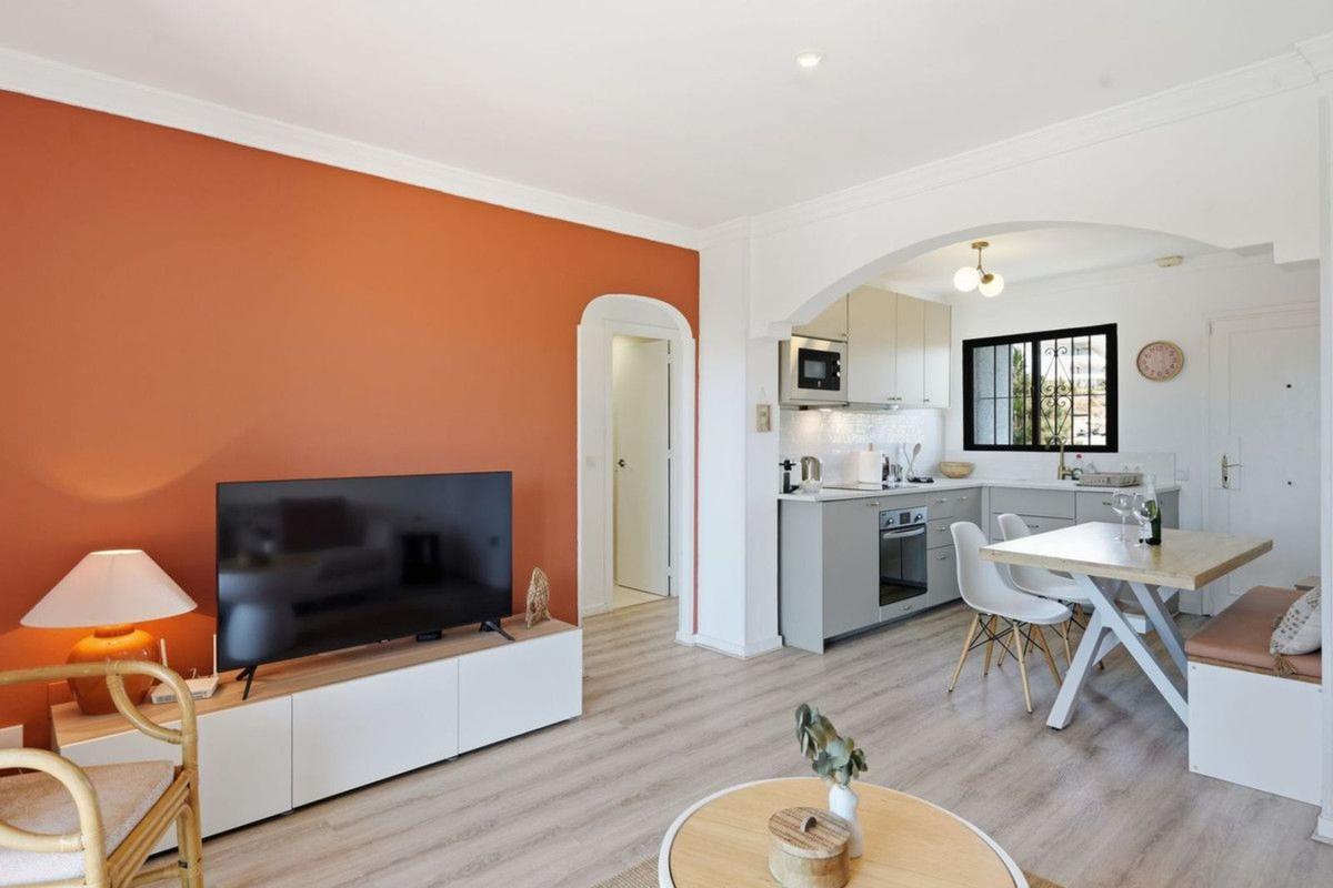 Venta de piso en Piso en Calle Geranio, Calaburra - Chaparral, Mijas, Mijas
photo 5