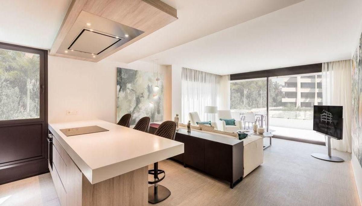 Продажа пентхауса на  Ático en Marbesa, Marbella, Марбелла photo 4