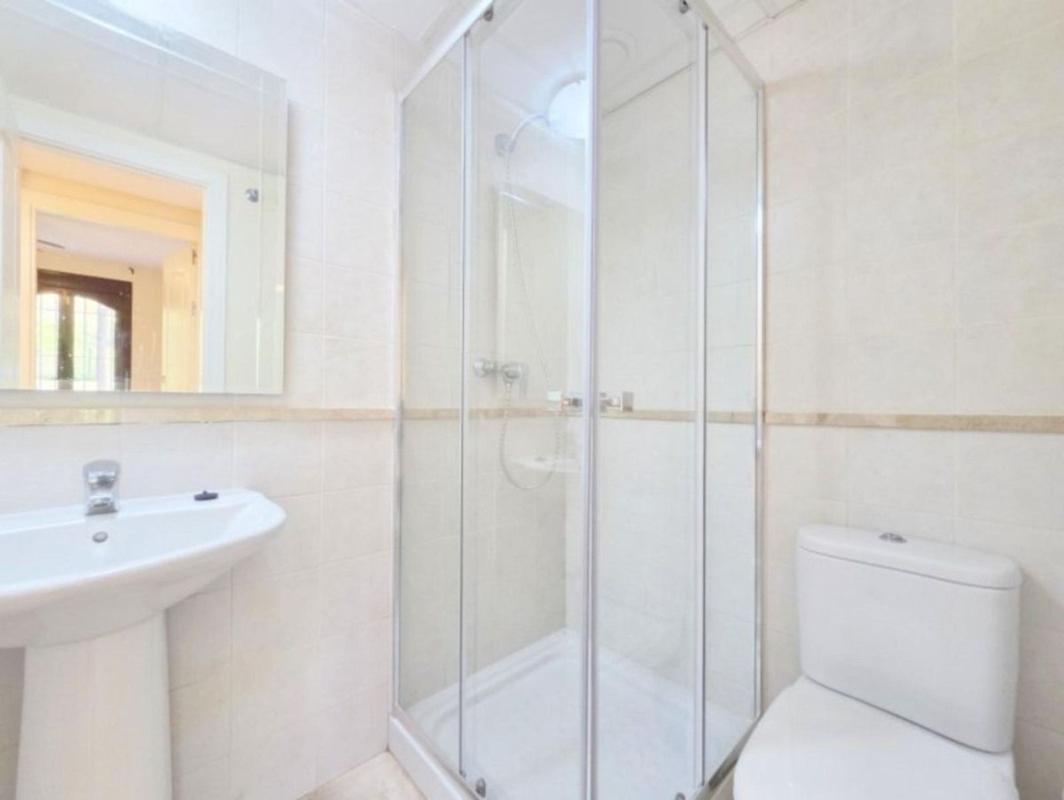 Venta de piso en Piso en Avenida Costa Galera, Buenas Noches, Estepona, Estepona
photo 5