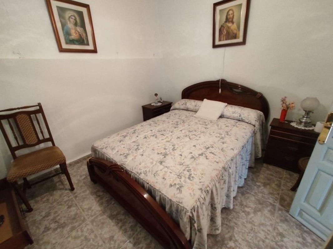 Недвижимость на продажу и в аренду в Испании photo 3