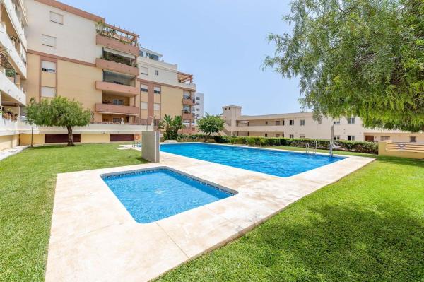 Продажа квартиры на Piso en Calle Ave Marina, 5, Zona Centro Comercial Torrequebrada, Benalmádena, Бенальмадена
 photo 4