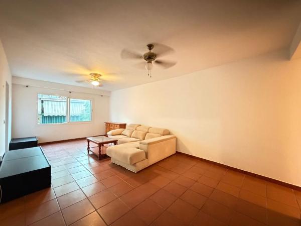Sprzedaż mieszkania w Piso en Avenida de los Boliches, 40, Playa de los Boliches, Fuengirola, Fuengirola
thumbnail 2
