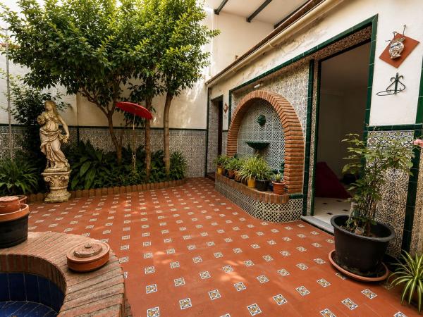 Chalet adosado en Monda photo 3