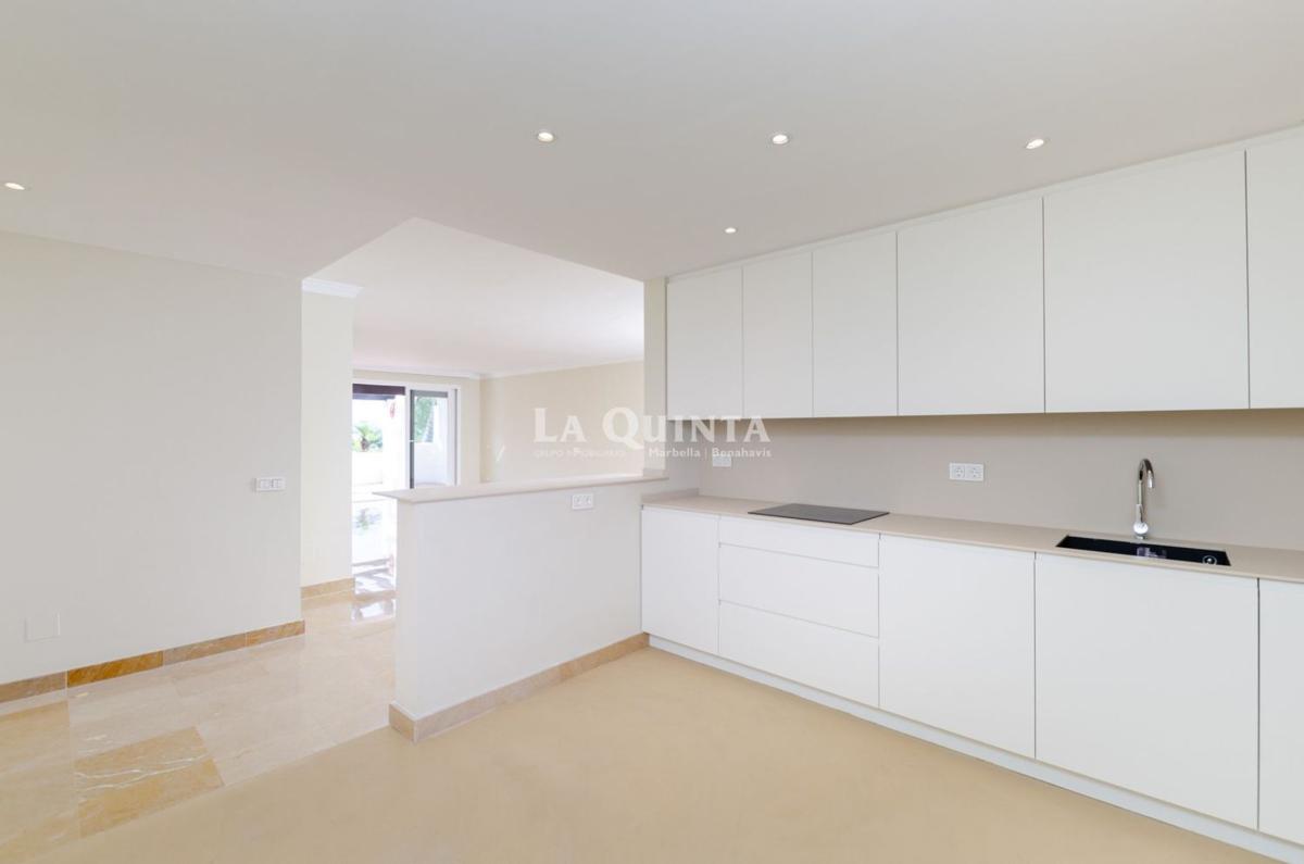 Venta de piso en Piso en Lomas De La Quinta s/n, La Quinta, Benahavís, Benahavís
 photo 3