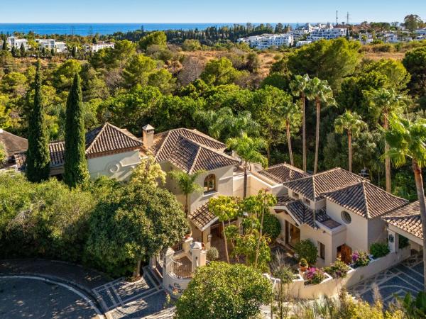 Casa o chalet independiente en Sierra Blanca, Marbella thumbnail 2