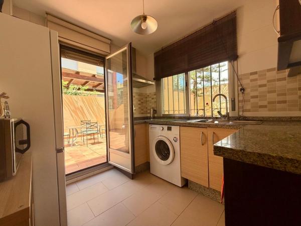 Venta de piso en Piso en Pasaje Cantarranas, La Leala - El Saltillo, Torremolinos, Torremolinos
 photo 4