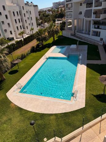 Venta de piso en Piso en Avenida Salvador Dalí, Los Álamos, Torremolinos, Torremolinos
thumbnail 2