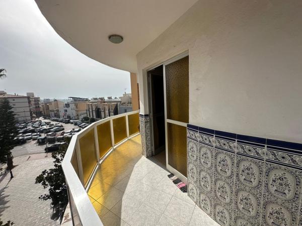 Sprzedaż mieszkania w Piso en Plaza la Laguna, 4, La Cala del Moral, Rincón de la Victoria, Rincón de la Victoria
thumbnail 1