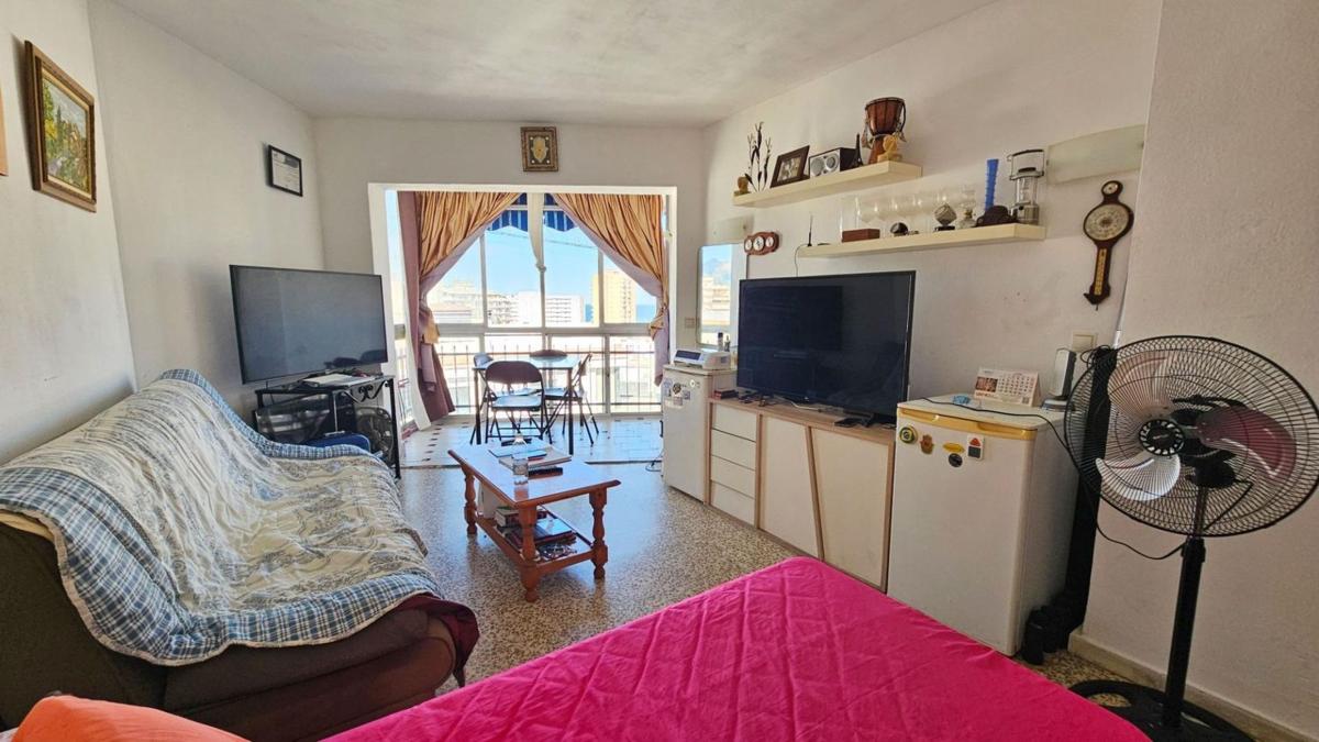 Продажа студии в Estudio en Calle Málaga, Zona Sohail, Fuengirola, Фуэнхирола photo 2