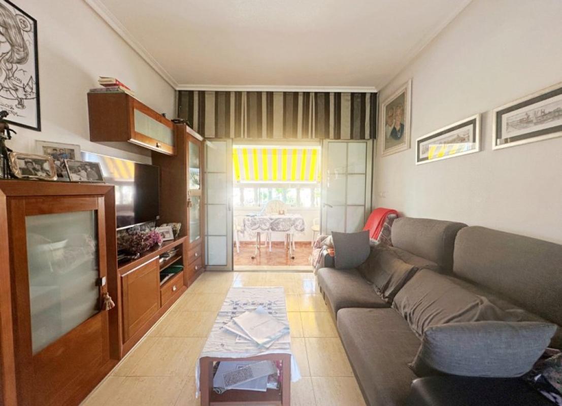 Sprzedaż niezależnego domku jednorodzinnego w Nowa Torrevieja - Aguas Nuevas , Torrevieja photo 3