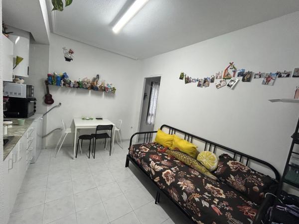 Venta de piso en centro, Torrevieja
photo 1