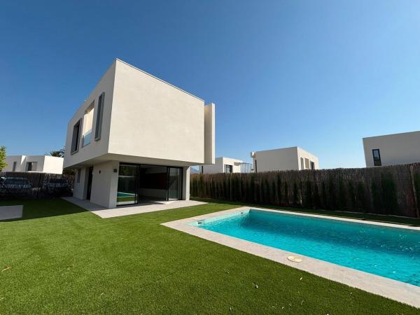 Casa o chalet independiente en Calle la Sèquia, La Font - Mezquitas, San Juan de Alicante photo 2