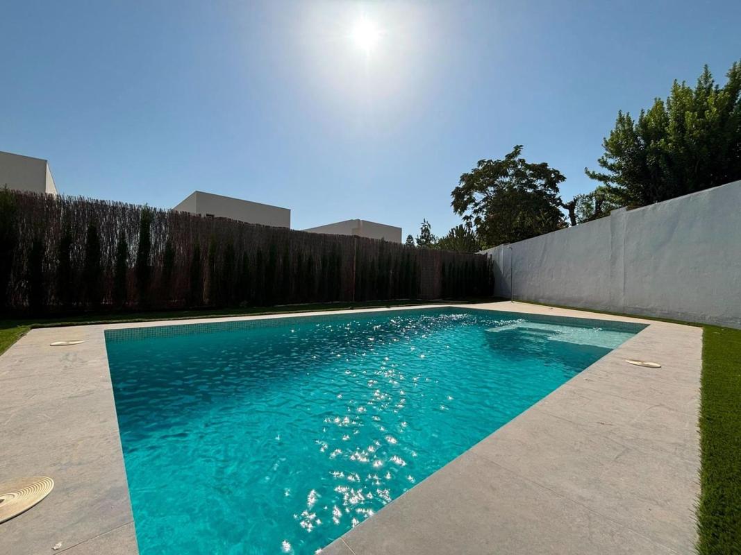Sprzedaż niezależnego domku jednorodzinnego w Casa o chalet independiente en Calle la Sèquia, La Font - Mezquitas, San Juan de Alicante, San Juan de Alicante photo 4